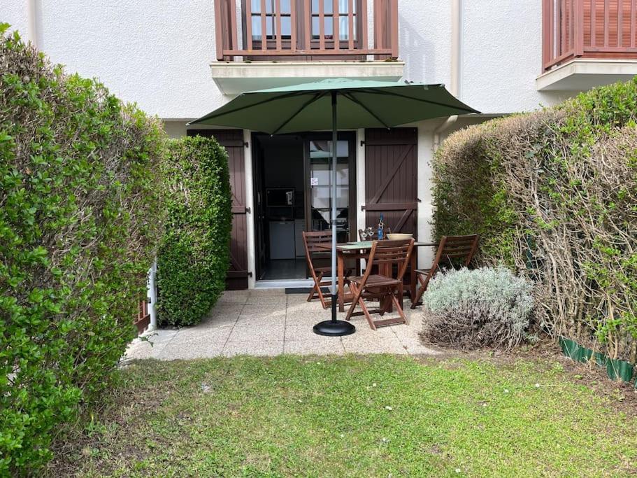 Ferienwohnung Le Refuge Marin Courseulles-sur-Mer Exterior foto